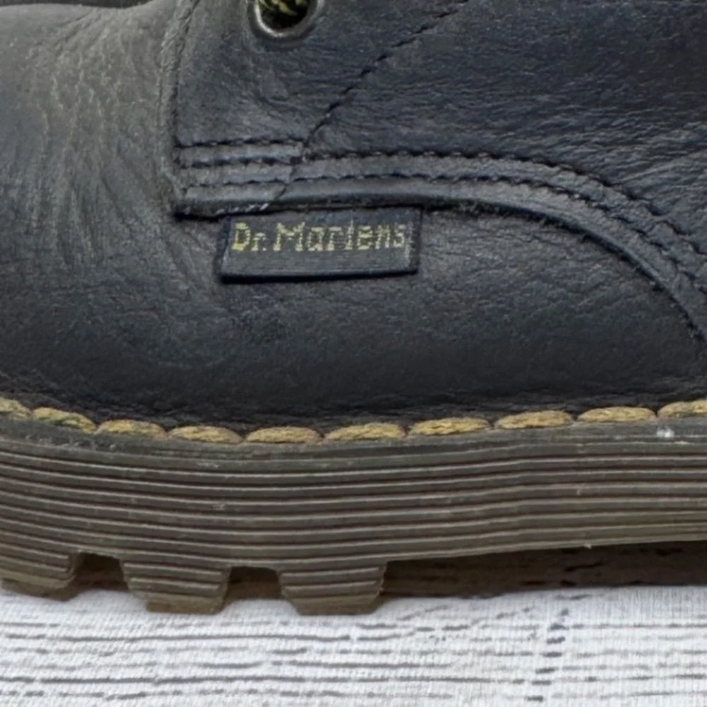 Dr Martens Kids Black Leather Lace Up Boots Made in England Little Kid size‎ 10
